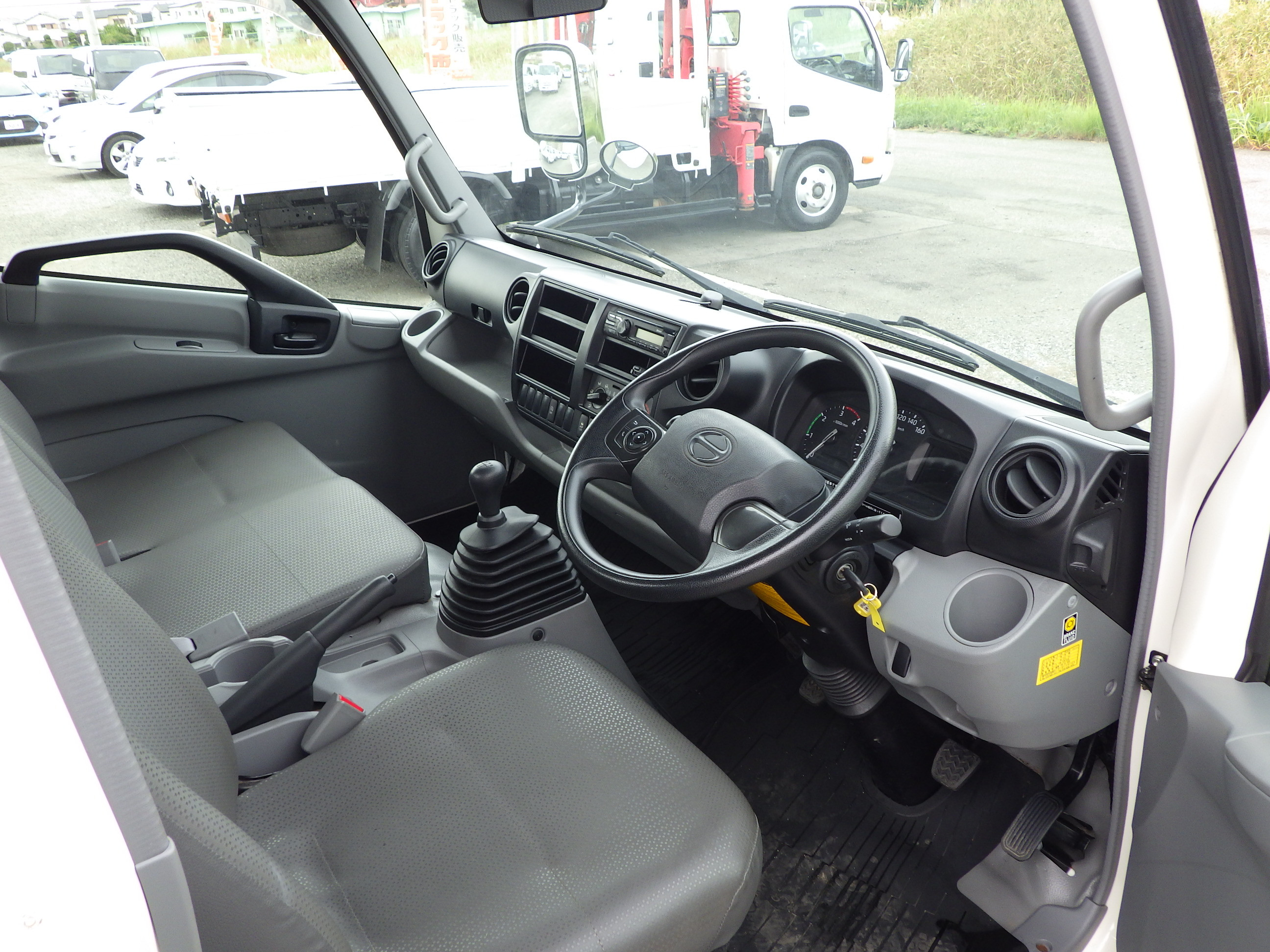 日野 デュトロ 2RG-XZU710M(2WD)の写真6