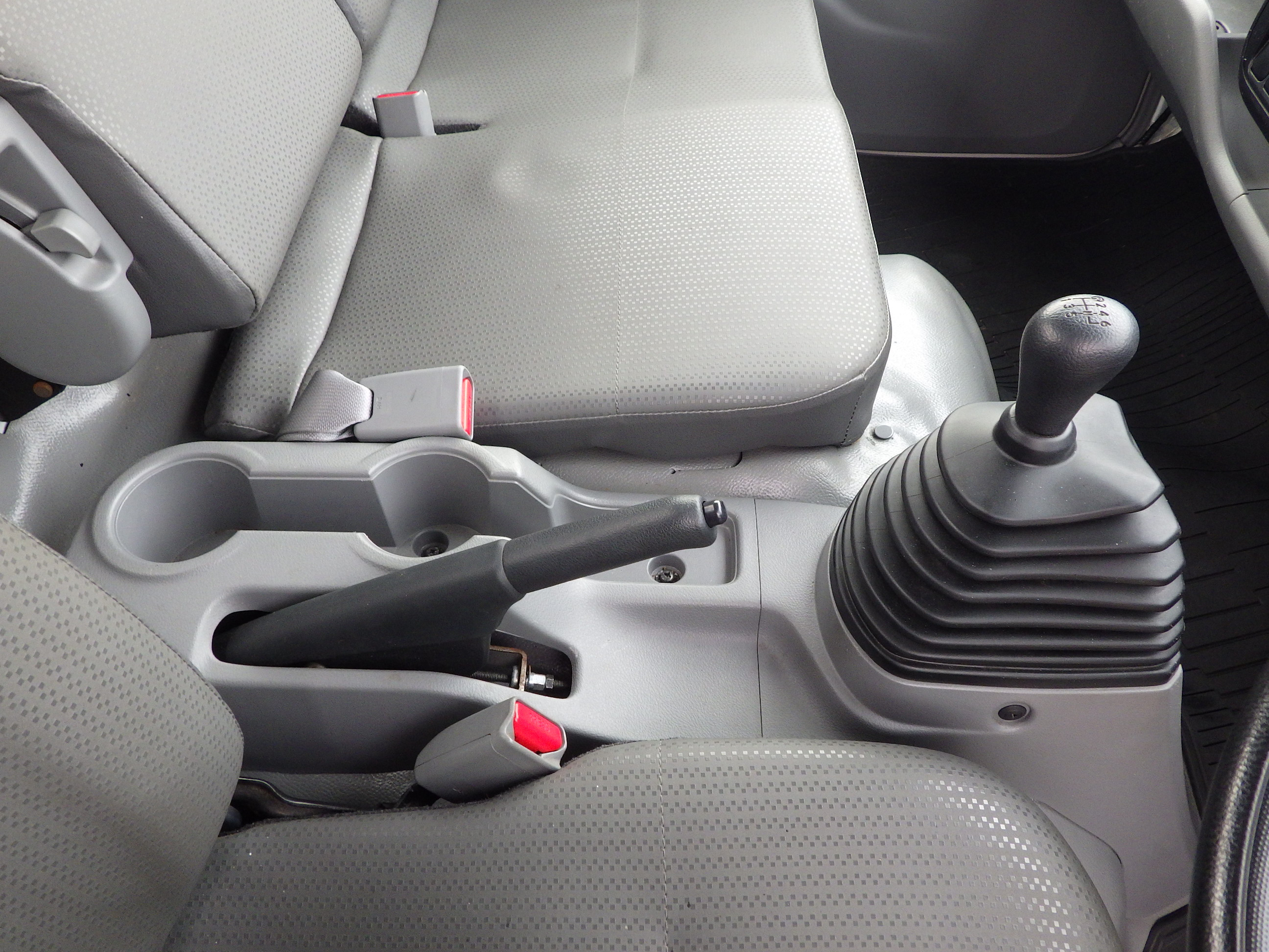 日野 デュトロ 2RG-XZU710M(2WD)の写真16