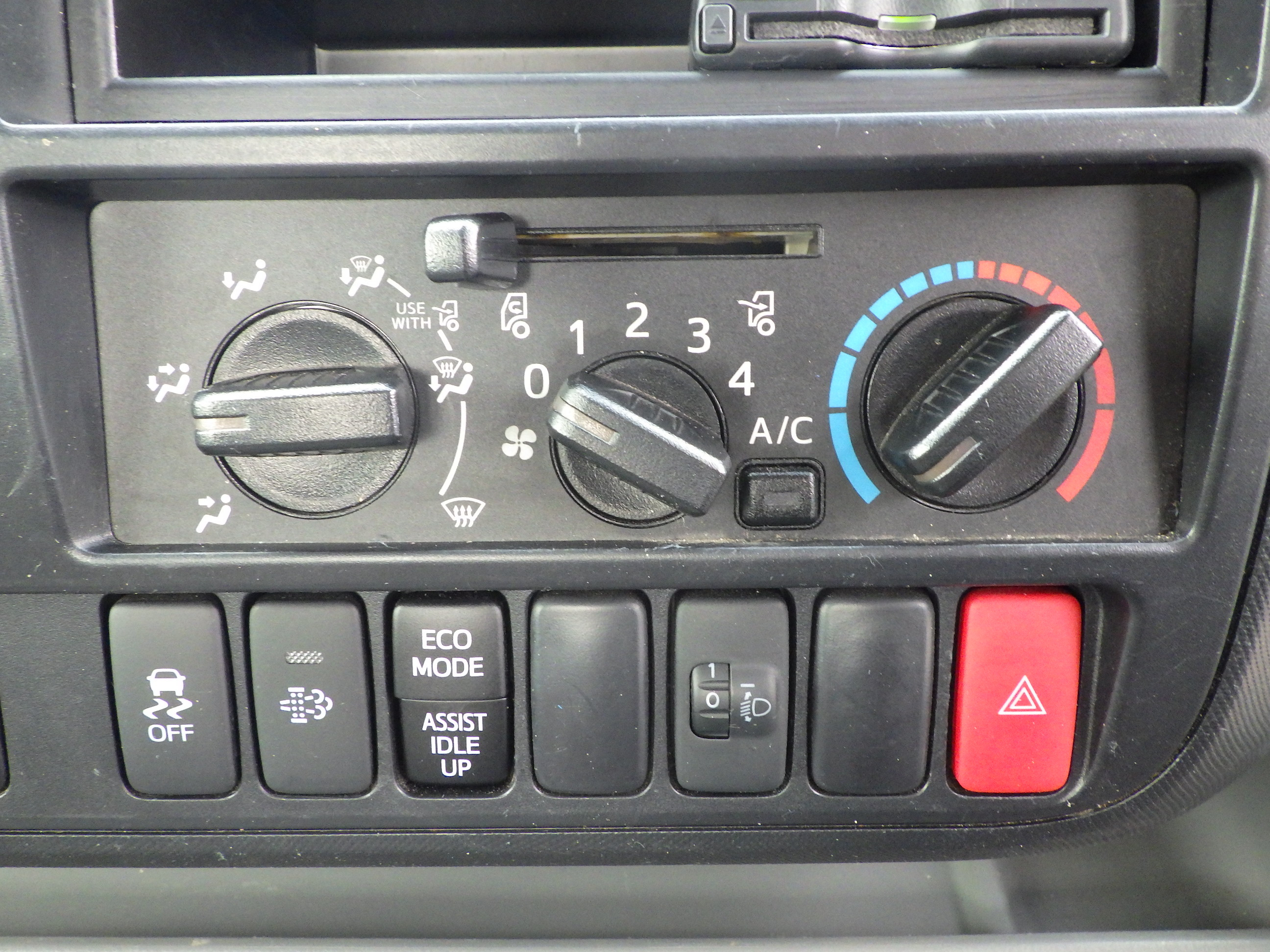 日野 デュトロ 2RG-XZU710M(2WD)の写真12