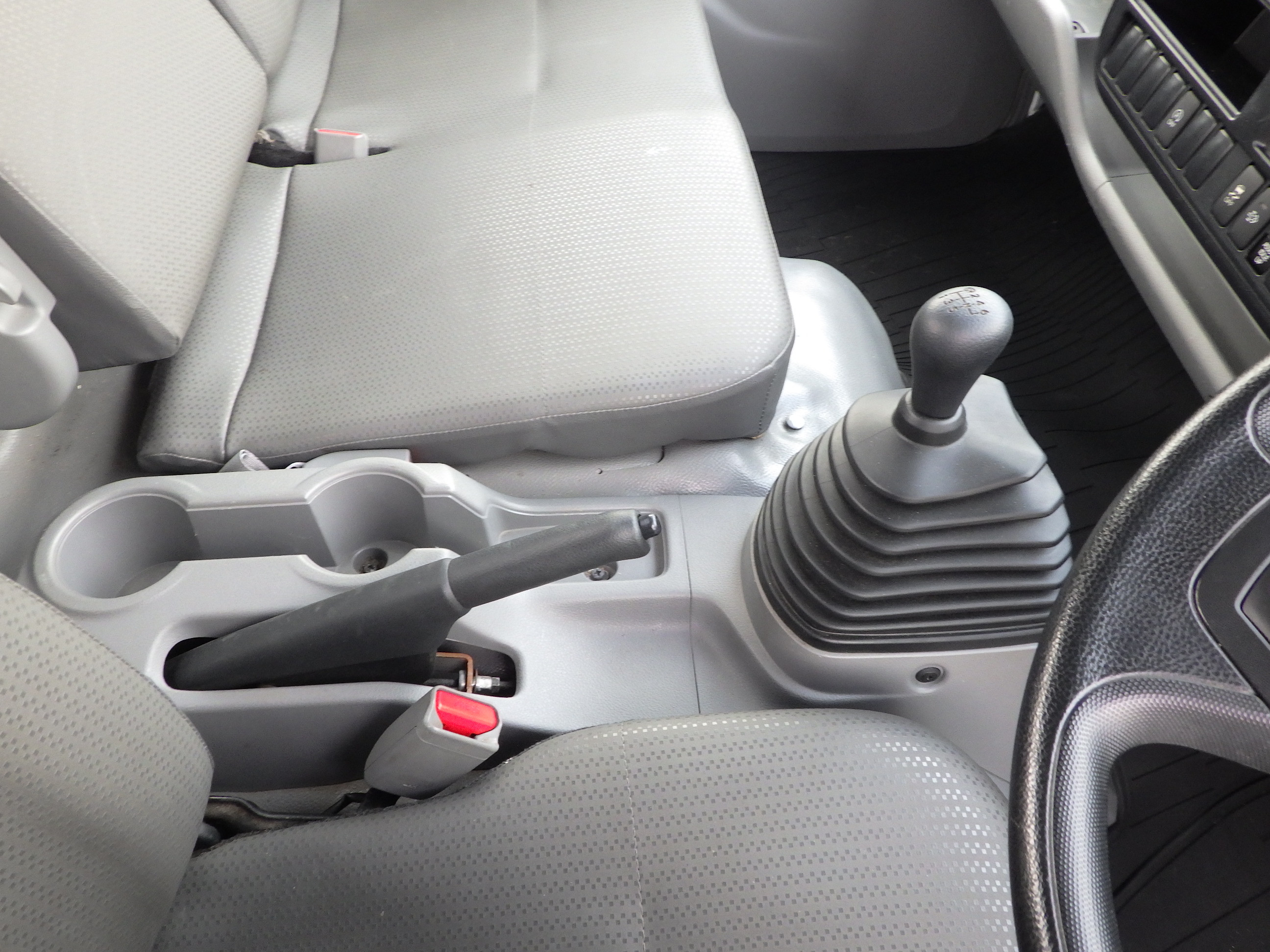 日野 デュトロ 2RG-XZU710M(2WD)の写真17