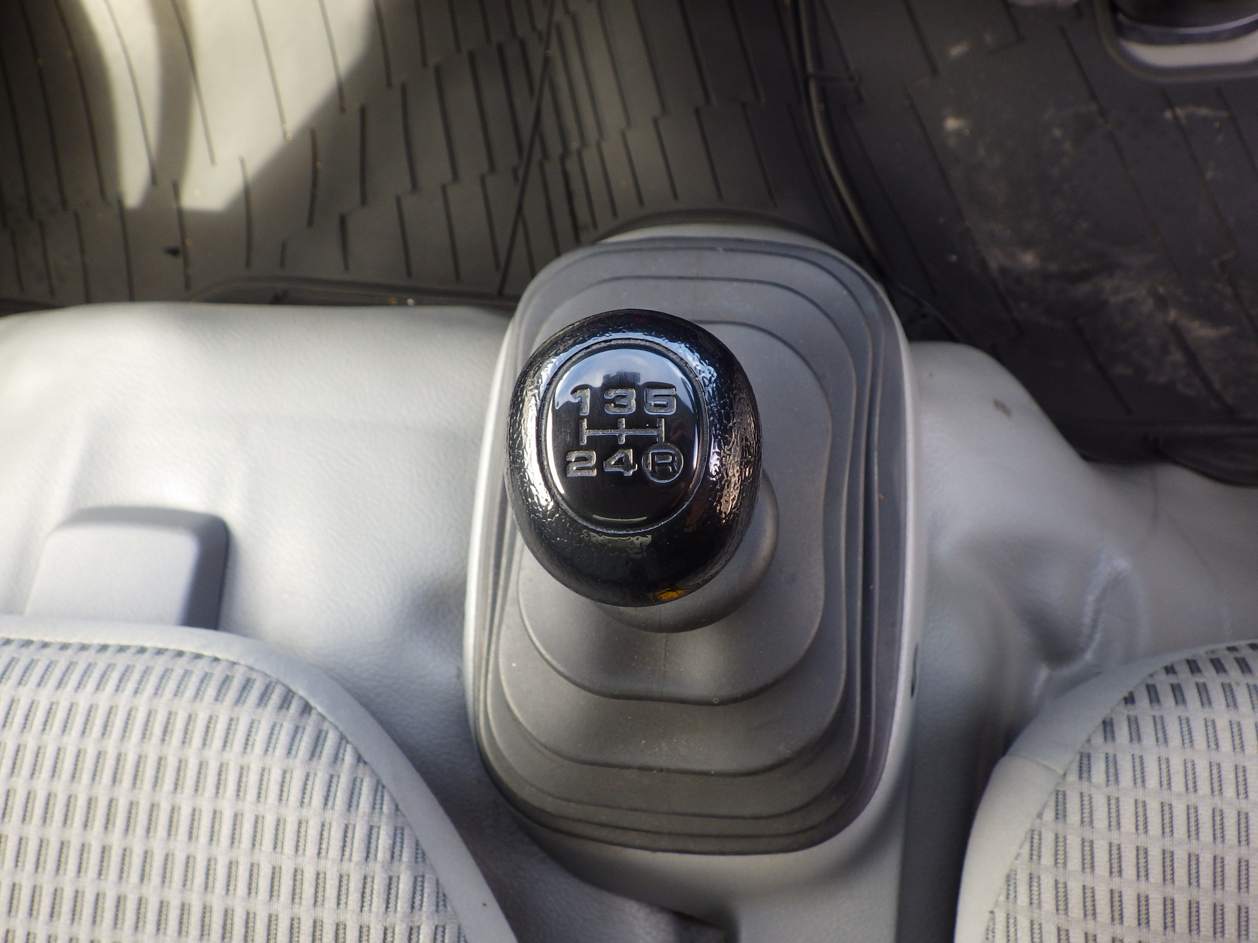 トヨタ トヨエース QDF-KDY231(2WD)の写真13