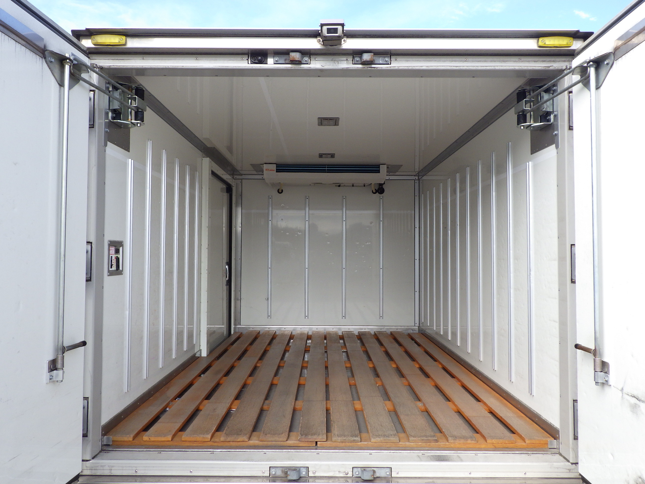 トヨタ トヨエース QDF-KDY231(2WD)の写真19