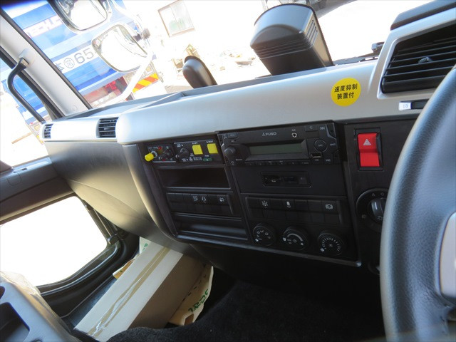 管理番号3645|三菱 ファイター 2KG-FK62FZ(2WD)の写真45