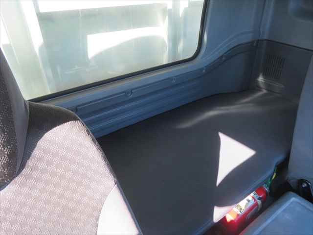 管理番号3692|いすゞ フォワード QKG-FTR34S2(2WD)の写真39