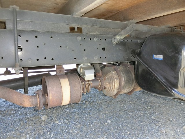 いすゞ エルフ PB-NPR81AN(2WD)の写真22