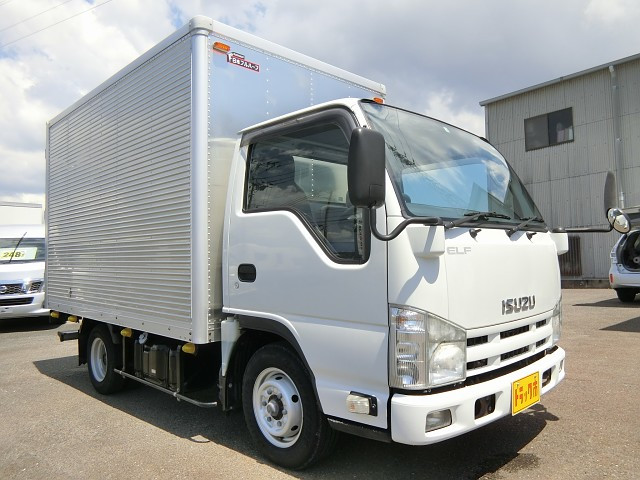 いすゞ エルフ TKG-NJR85AN(2WD)の写真6