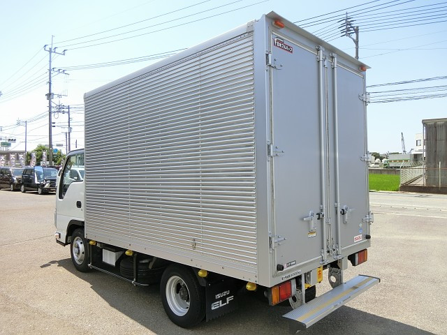 いすゞ エルフ TKG-NJR85AN(2WD)の写真7