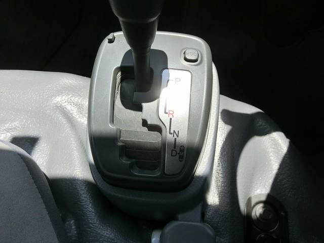 いすゞ エルフ TKG-NJR85AN(2WD)の写真21