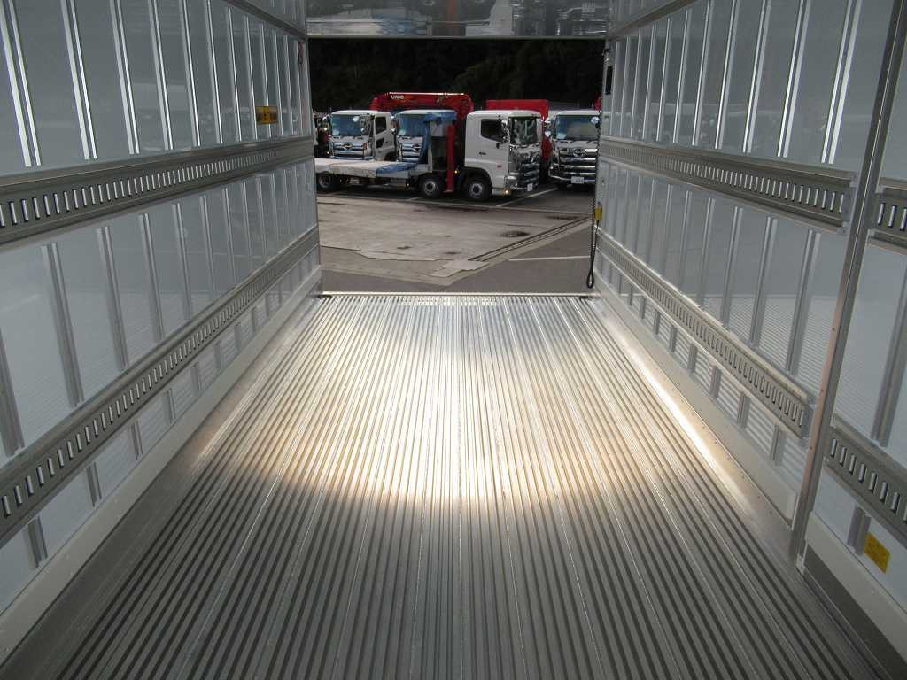 日野 レンジャー 2KG-FD2ABG(2WD)の写真11