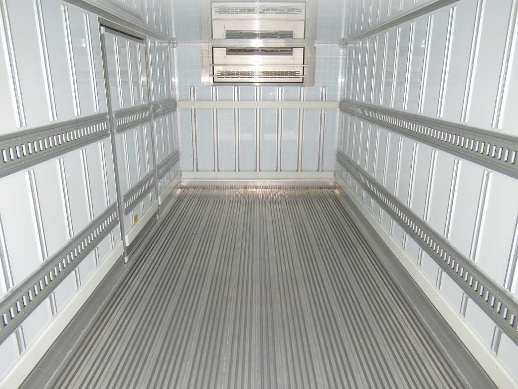 日野 レンジャー 2KG-FD2ABG(2WD)の写真9