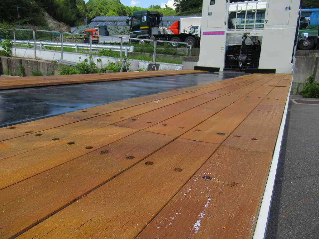 日野 プロフィア 2DG-FW1AHC(8x4)の写真10