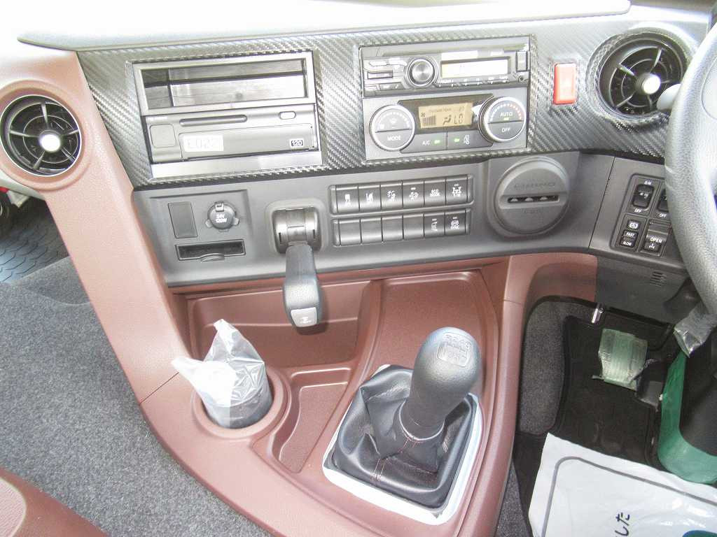 日野 プロフィア 2DG-FW1AHC(8x4)の写真18