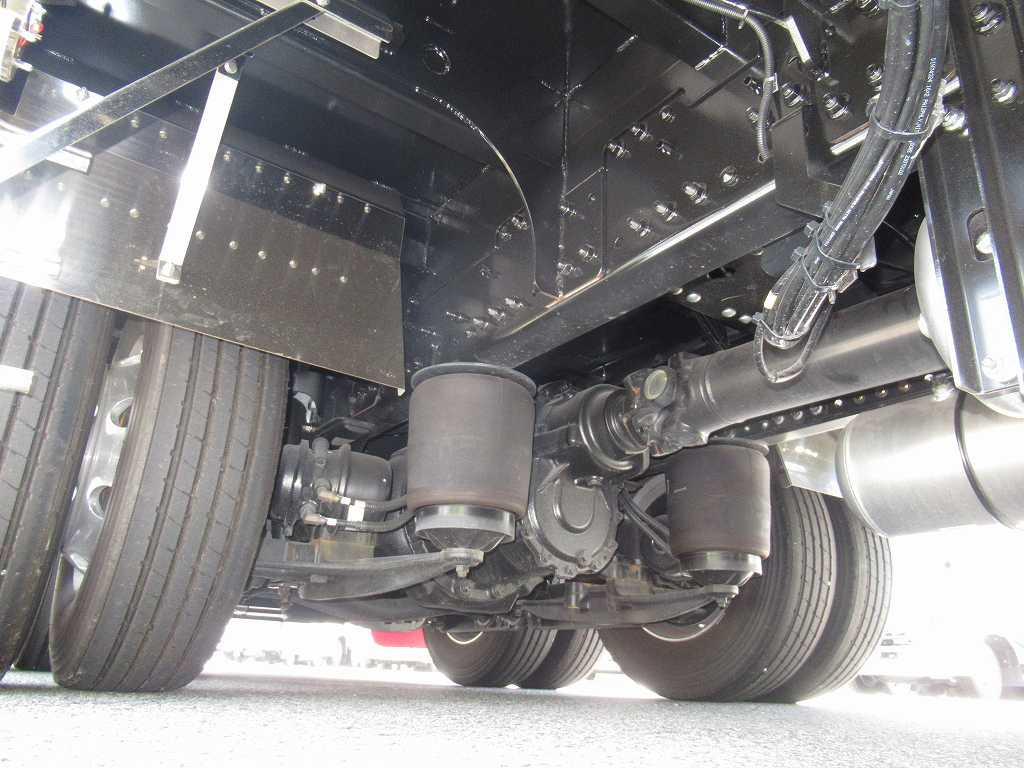 日野 プロフィア 2DG-FW1AHC(8x4)の写真23