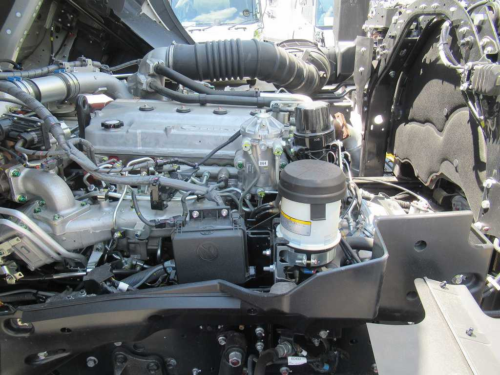 日野 プロフィア 2DG-FW1AHC(8x4)の写真28