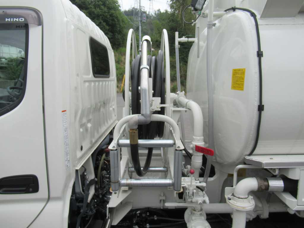 日野 デュトロ 2DG-XZU685M(4WD)の写真7