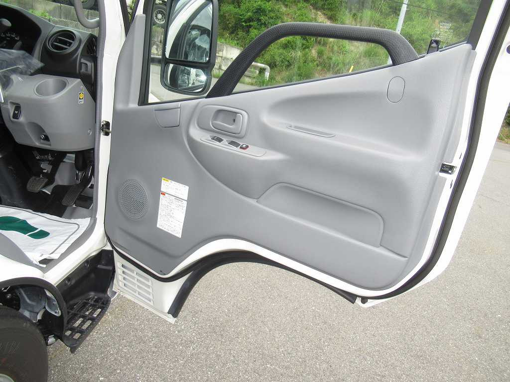 日野 デュトロ 2DG-XZU685M(4WD)の写真23