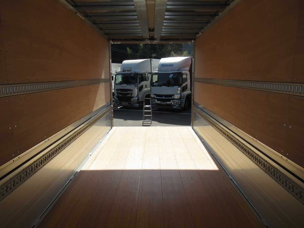 日野 レンジャー 2KG-FD2ABG(2WD)の写真9