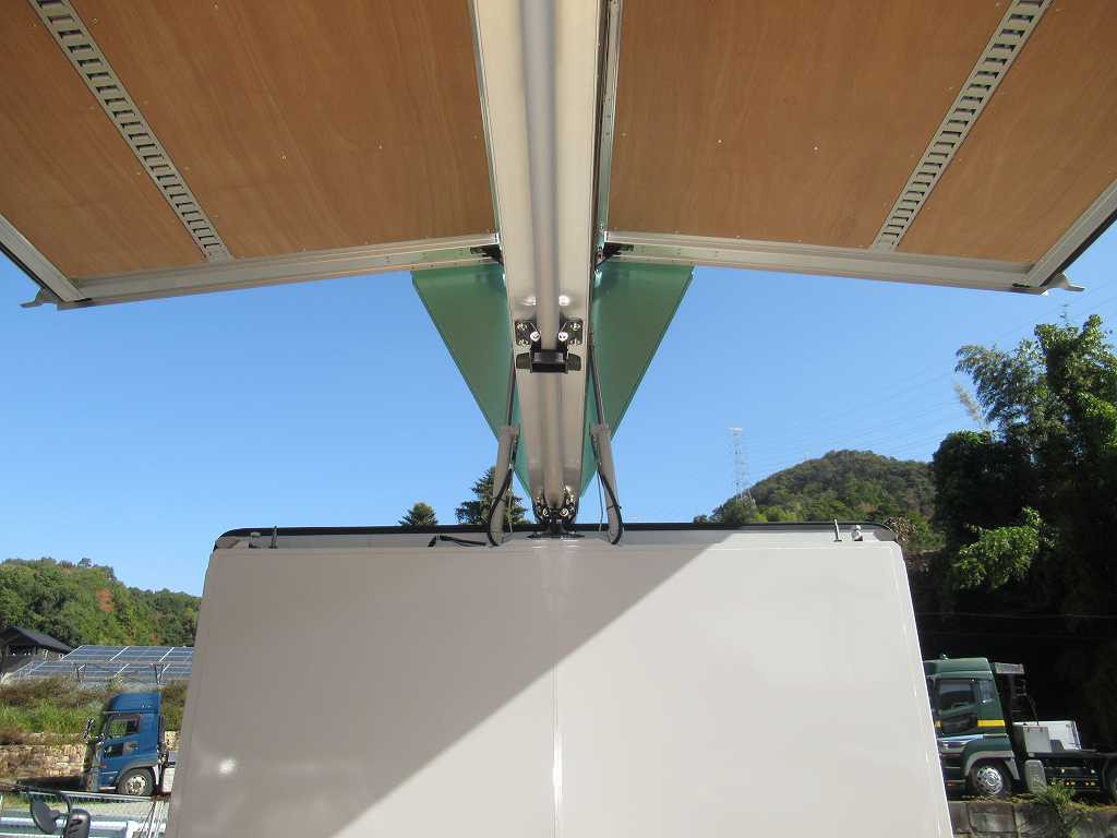 日野 レンジャー 2KG-FD2ABG(2WD)の写真12