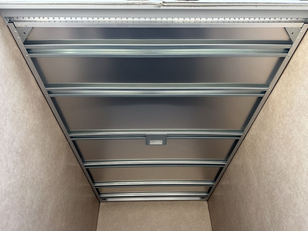 創業以来多くのトラックなどの業務用車両や乗用車の車検・点検・整備・板金・塗装を行ってます！！創業３０年以上の実績と、経験豊富なスタッフが対応いたします。|いすゞ エルフ TRG-NLR85AN(2WD)の写真14