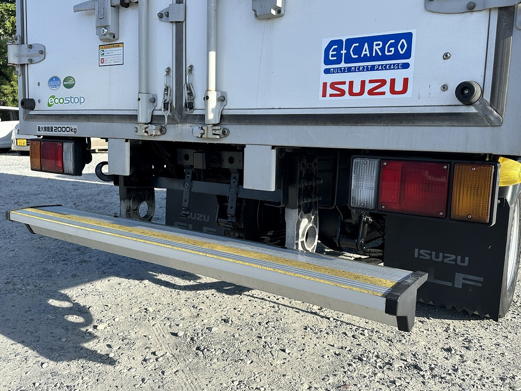 創業以来多くのトラックなどの業務用車両や乗用車の車検・点検・整備・板金・塗装を行ってます！！創業３０年以上の実績と、経験豊富なスタッフが対応いたします。|いすゞ エルフ TRG-NLR85AN(2WD)の写真25