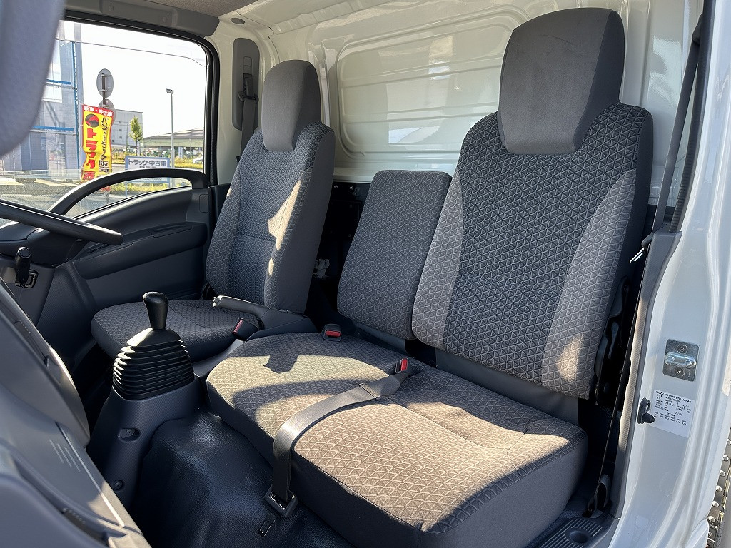 創業以来多くのトラックなどの業務用車両や乗用車の車検・点検・整備・板金・塗装を行ってます！！創業３０年以上の実績と、経験豊富なスタッフが対応いたします。|いすゞ エルフ TRG-NLR85AN(2WD)の写真36