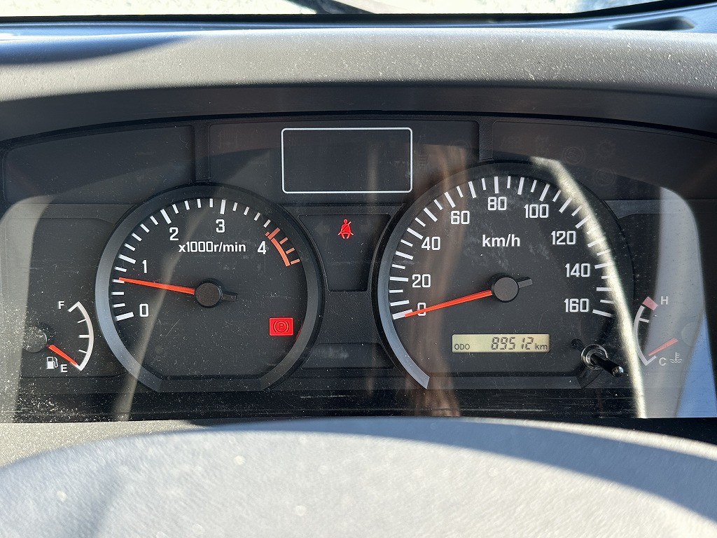 創業以来多くのトラックなどの業務用車両や乗用車の車検・点検・整備・板金・塗装を行ってます！！創業３０年以上の実績と、経験豊富なスタッフが対応いたします。|いすゞ エルフ TRG-NLR85AN(2WD)の写真37