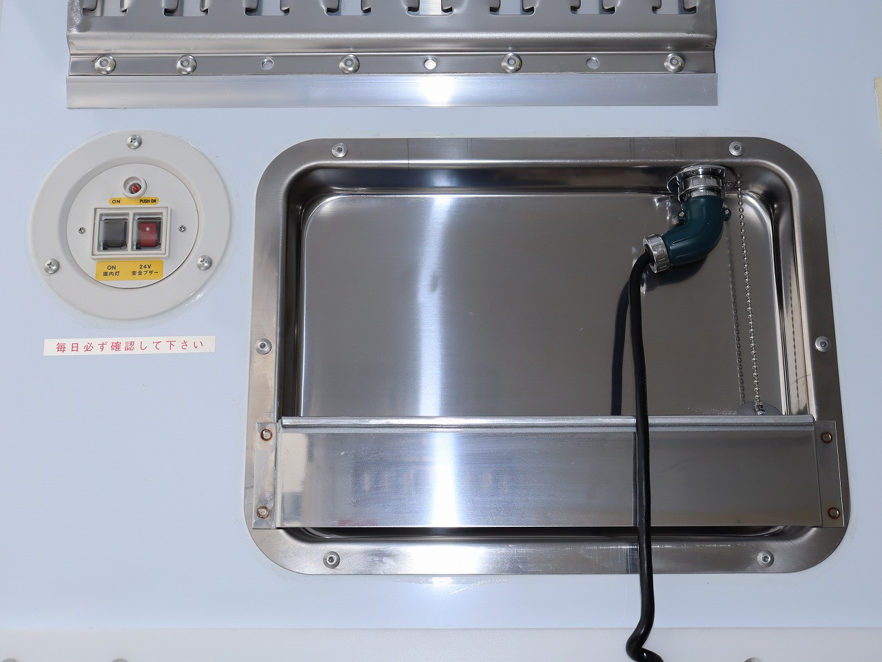 三菱 ファイター 2KG-FK65F(2WD)の写真8