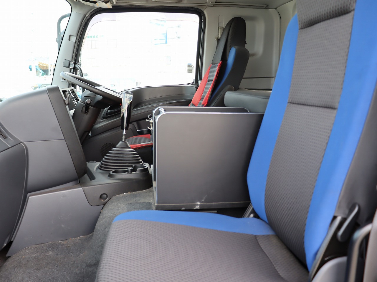 いすゞ ギガ 2PG-CYY77C(6x4)の写真23