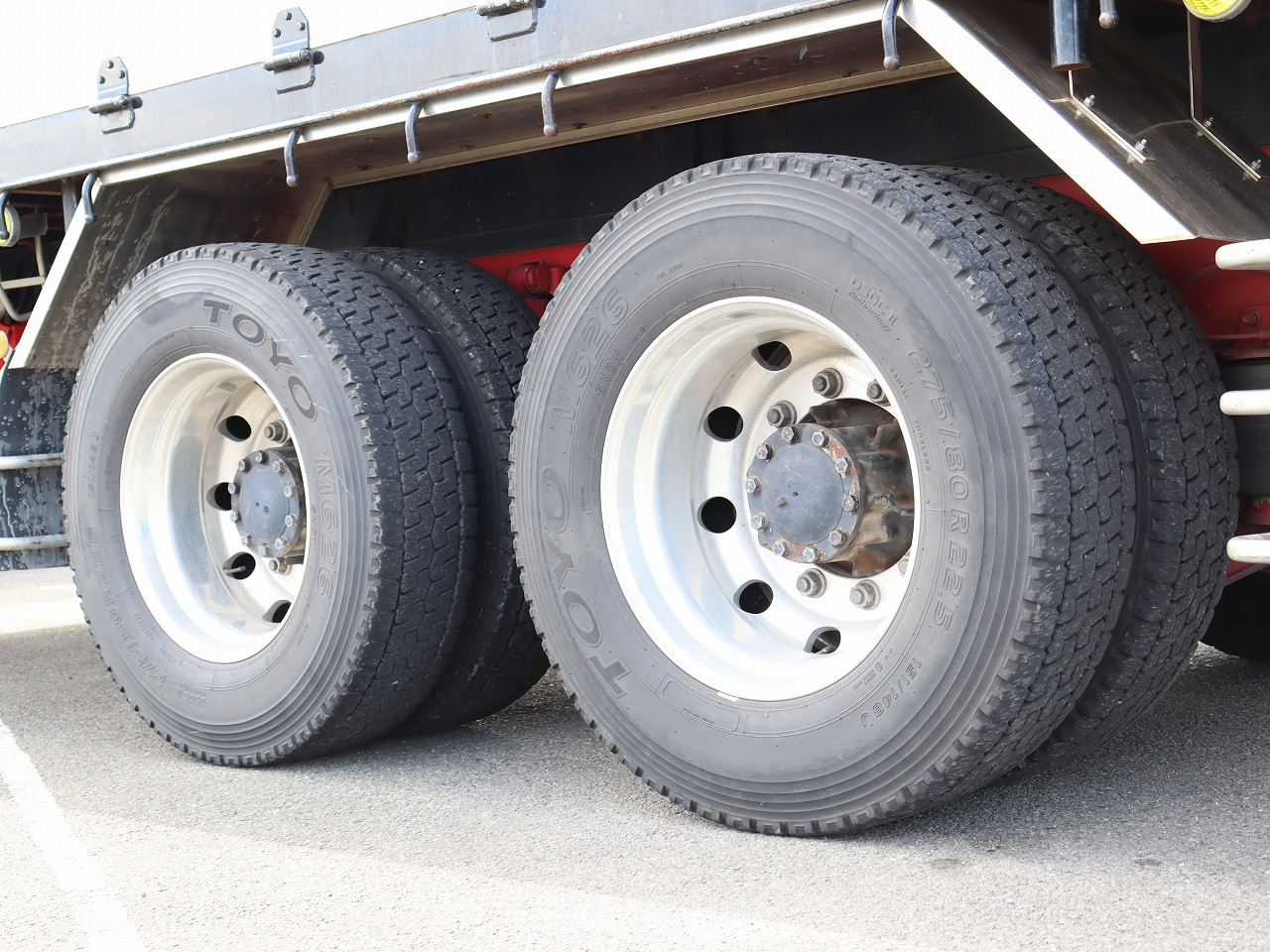 いすゞ ギガ 2PG-CYY77C(6x4)の写真30