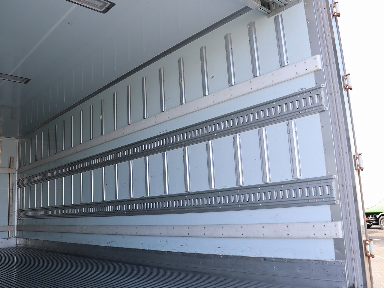 日野 レンジャー 2KG-FD2ABG(2WD)の写真13