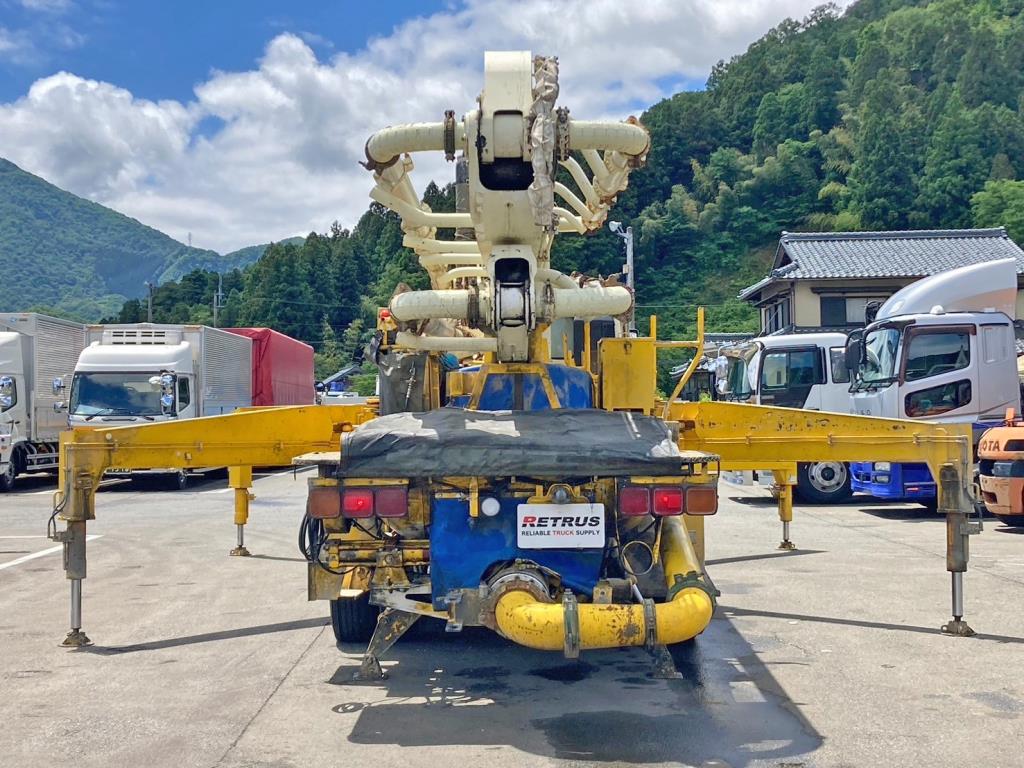 アウトリガーを張り出した状態です。|三菱 スーパーグレート QDG-FV50VY改の写真13