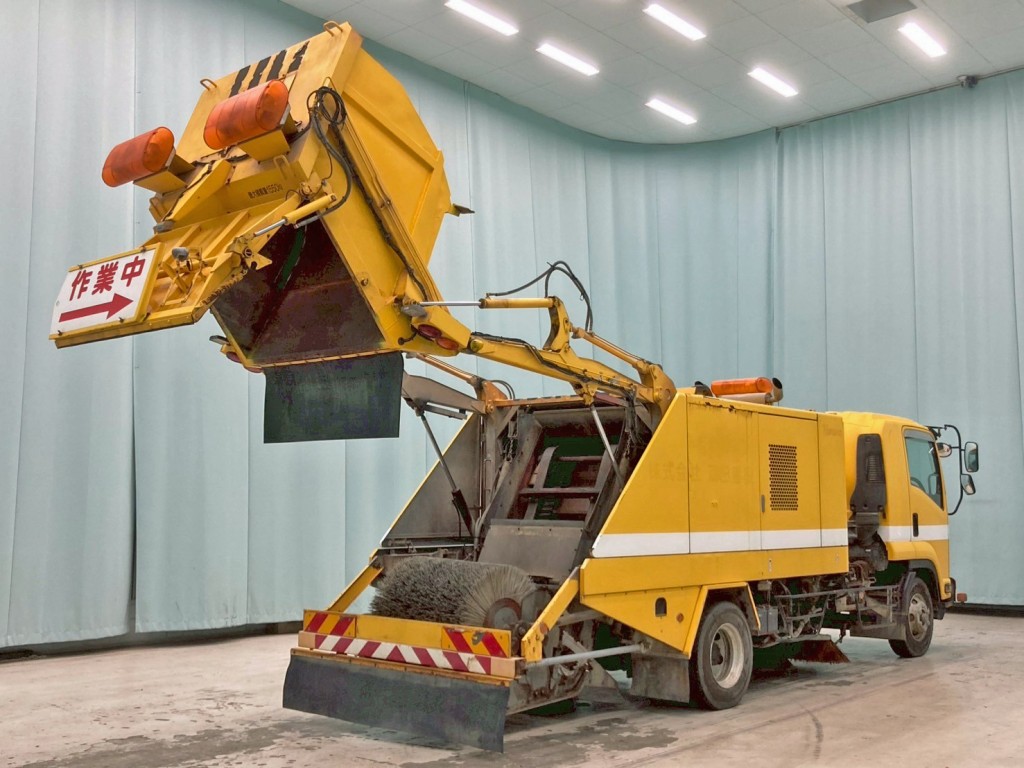 いすゞ フォワード TKG-FRR90T2改(2WD)の写真4