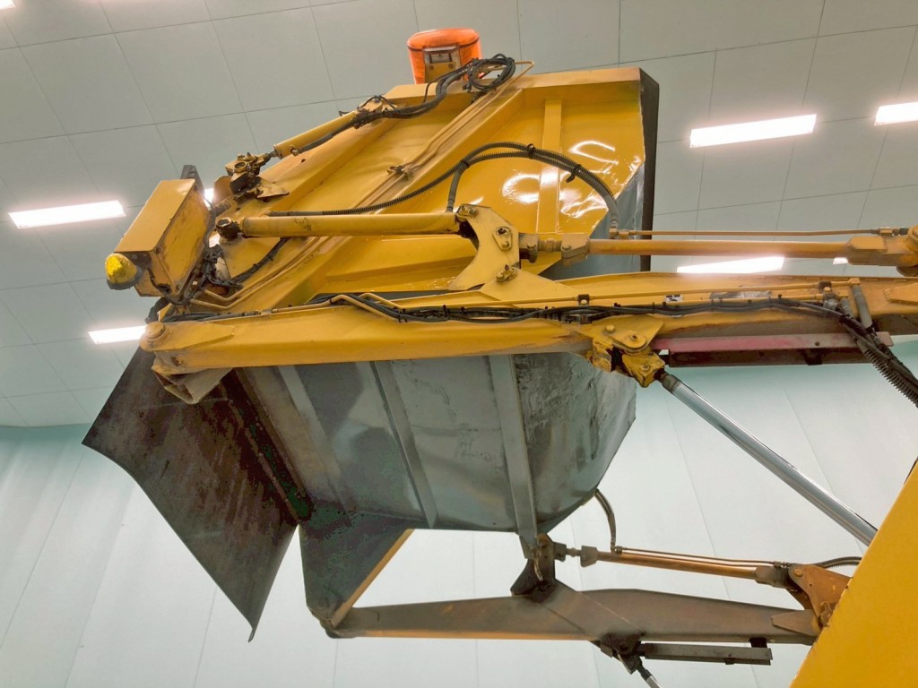 いすゞ フォワード TKG-FRR90T2改(2WD)の写真15