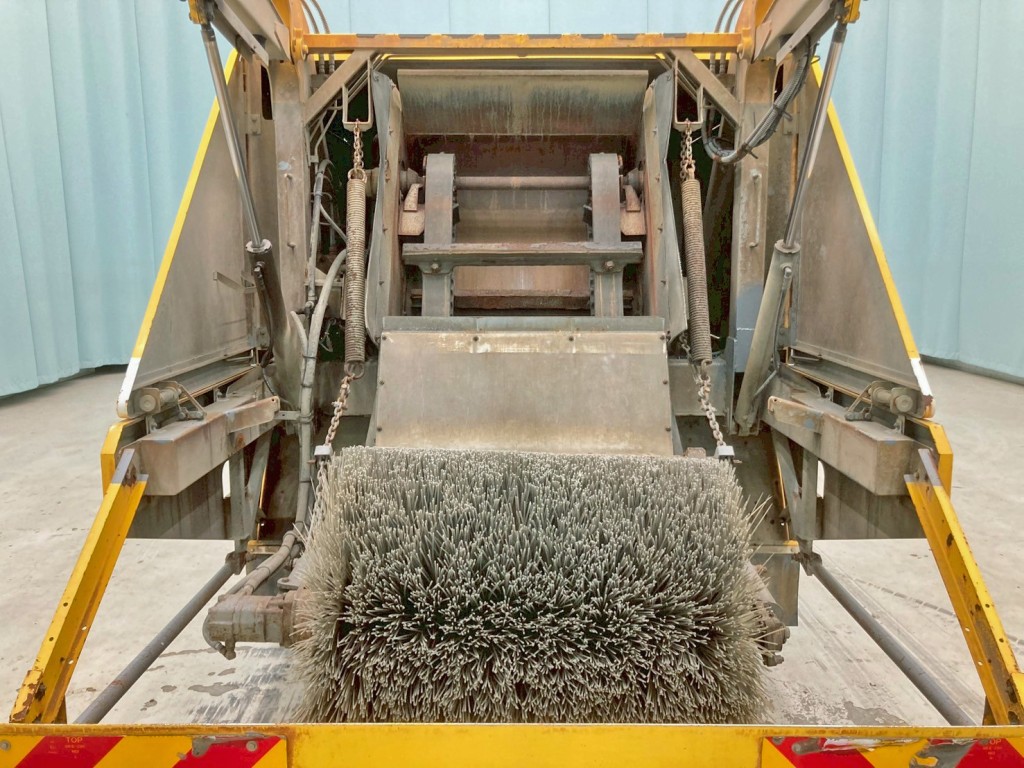 いすゞ フォワード TKG-FRR90T2改(2WD)の写真17