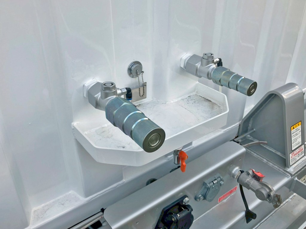 油受けが付いています。|トレクス CTB34004の写真27