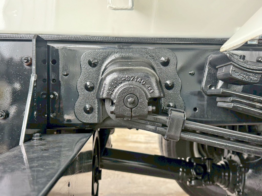 リーフサスです。|日野 デュトロ 2KG-XZU700M(2WD)の写真5