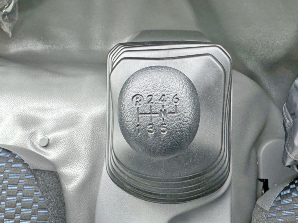 日野 デュトロ 2KG-XZU700M(2WD)の写真19