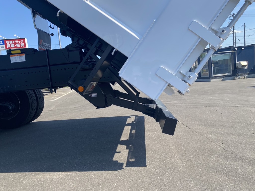 可動式バンパーが付いています|日野 プロフィア 2DG-FS1AHEの写真14