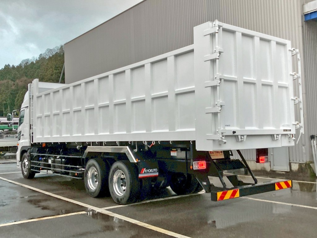 日野 プロフィア 2DG-FS1AHEの写真3