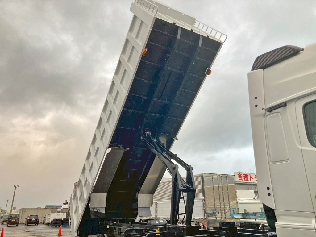 日野 プロフィア 2DG-FS1AHEの写真13