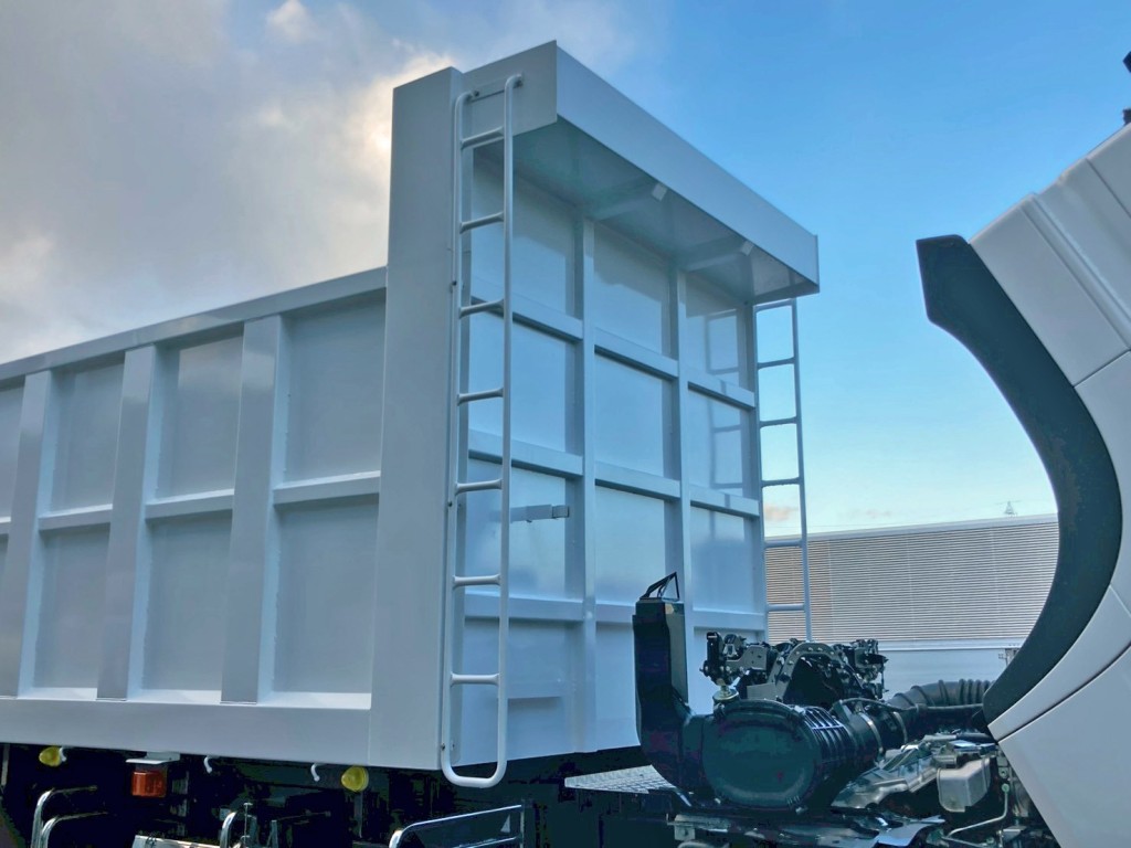 日野 プロフィア 2DG-FS1AJEの写真12