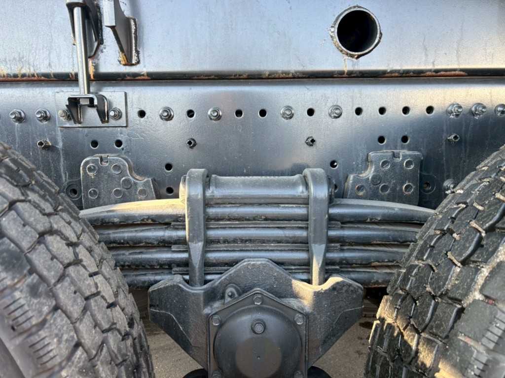 リーフサスです。|日野 プロフィア 2DG-FS1AJEの写真5