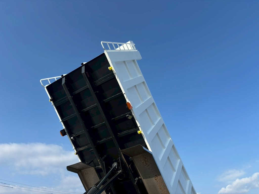 日野 プロフィア 2DG-FS1AJEの写真12