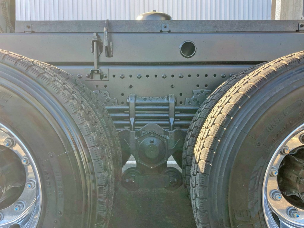 リーフサスです。|日野 プロフィア 2DG-FS1AJEの写真5