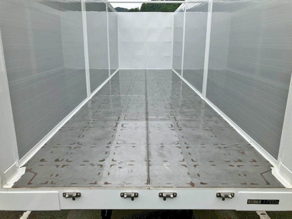 床板はステンレス製です。|日野 プロフィア 2DG-FS1AHEの写真10