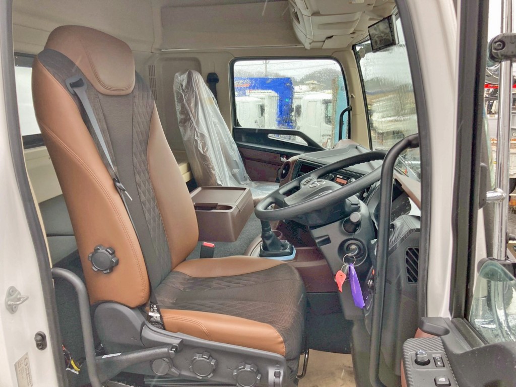 ハイルーフキャビンです。|日野 プロフィア 2DG-FS1AHEの写真7
