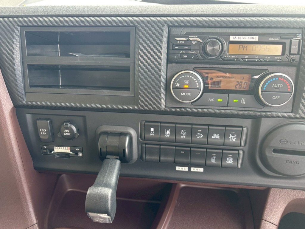 日野 プロフィア 2DG-FS1AHEの写真29