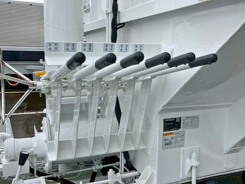 日野 プロフィア 2KG-FS1AHCの写真18