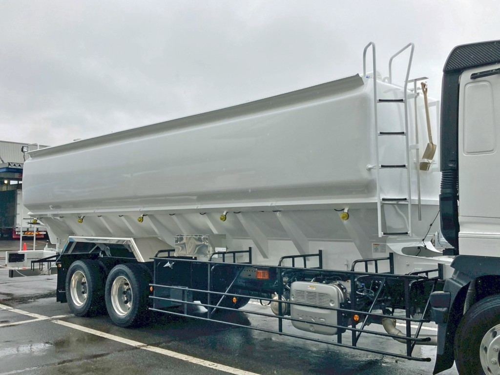 日野 プロフィア 2KG-FS1AHCの写真25