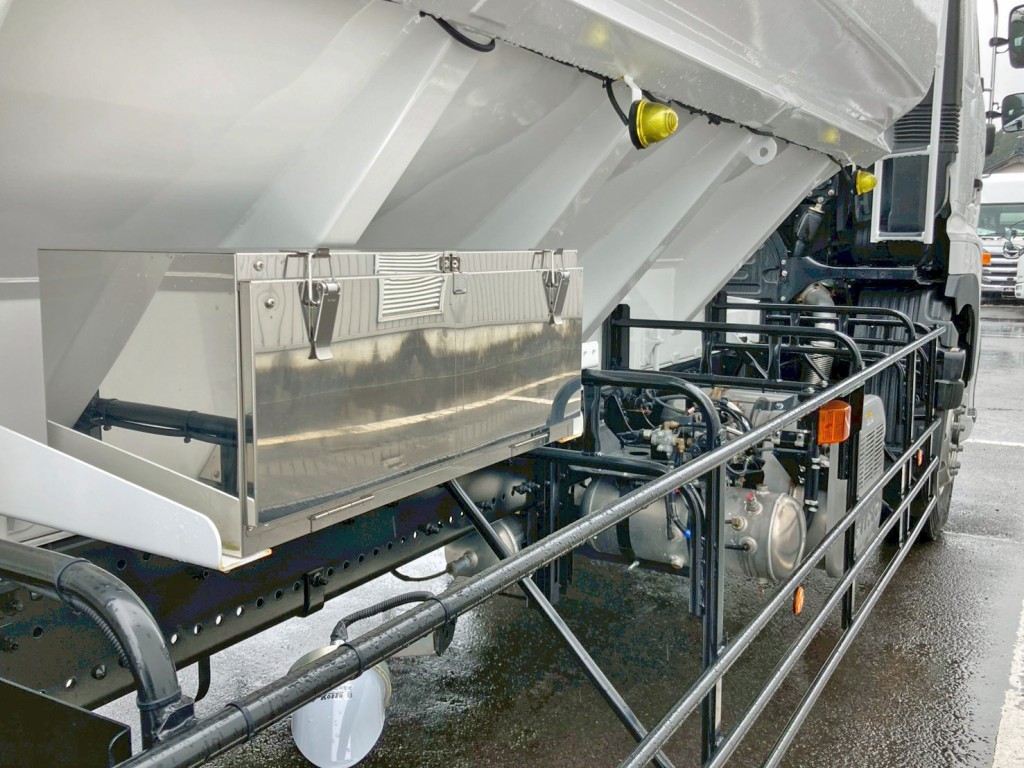 日野 プロフィア 2KG-FS1AHCの写真26